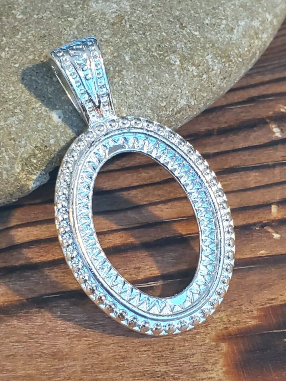 Sterling Silver Plated Art Deco Dotted 25x18mm Oval Cabochon Pendant Setting